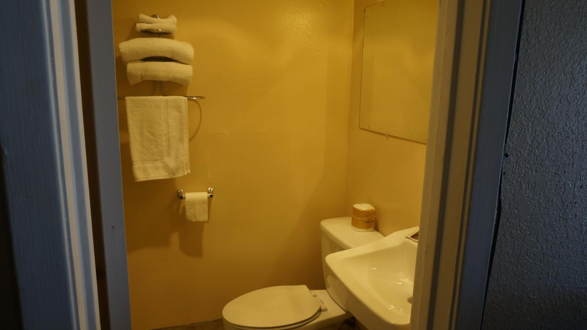 Budget Inn Malvern Room photo